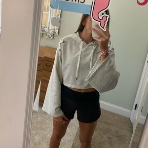 Cropped hoodie